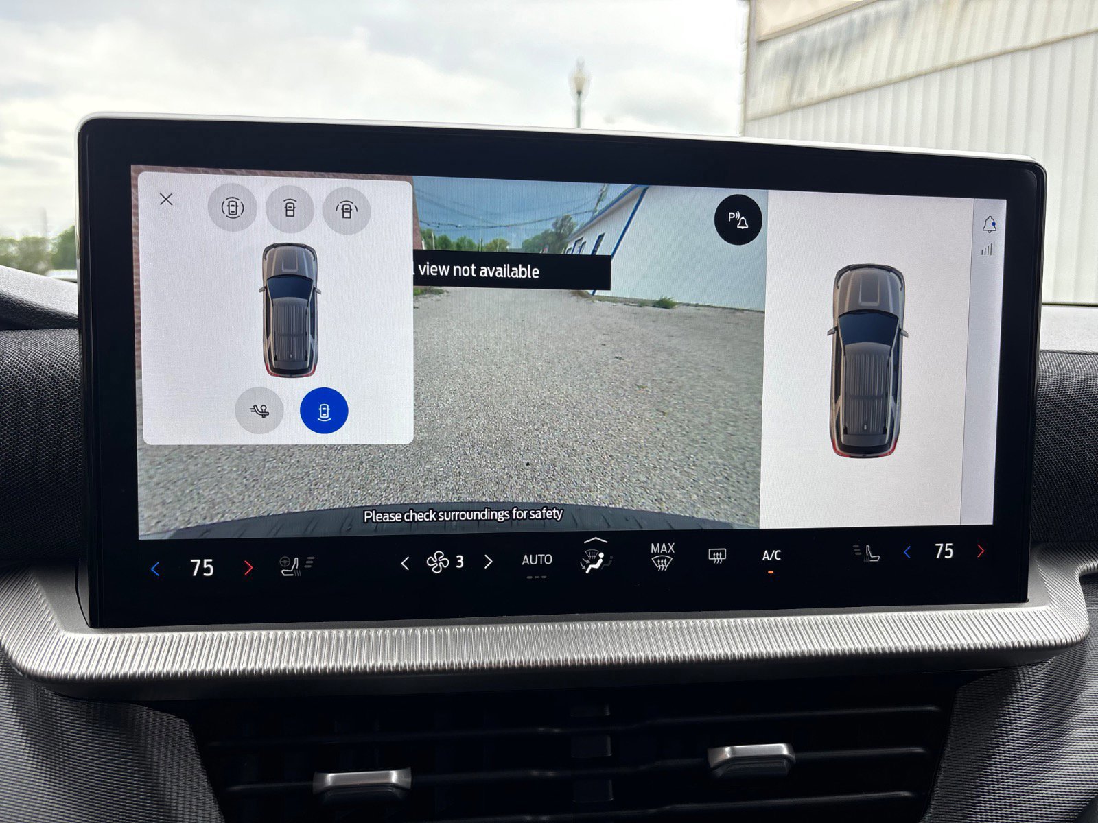 Certified 2025 Ford Explorer ST-Line image 45