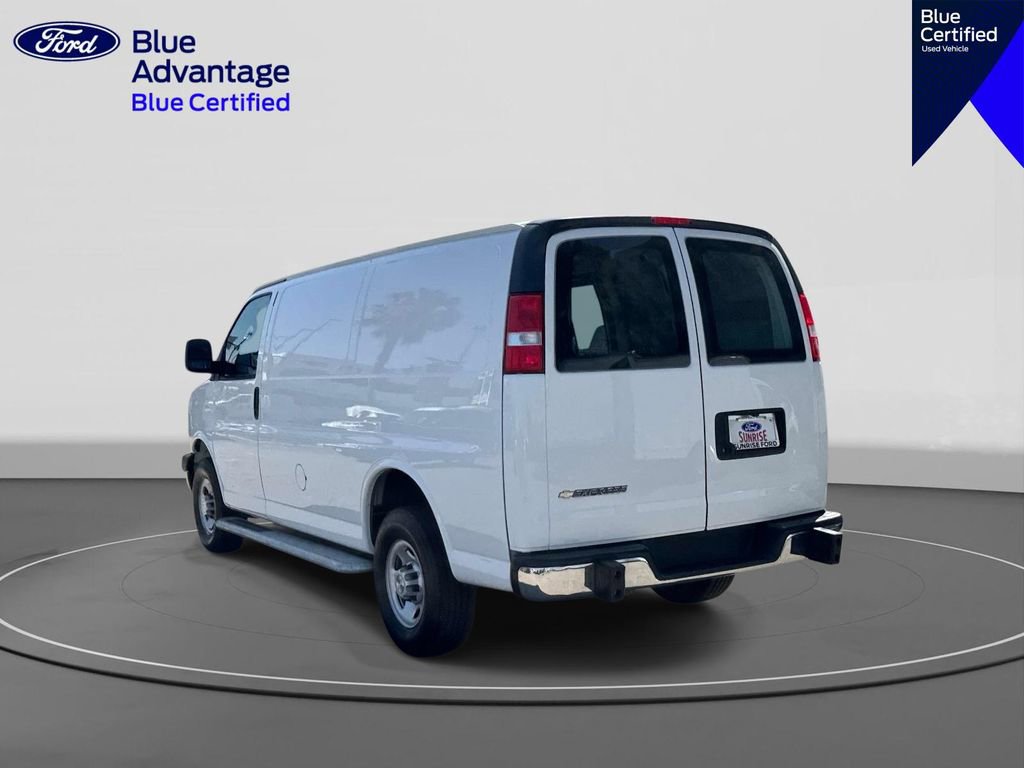 Used 2024 Chevrolet Express 2500 w/ Driver Convenience Package RWD image 7