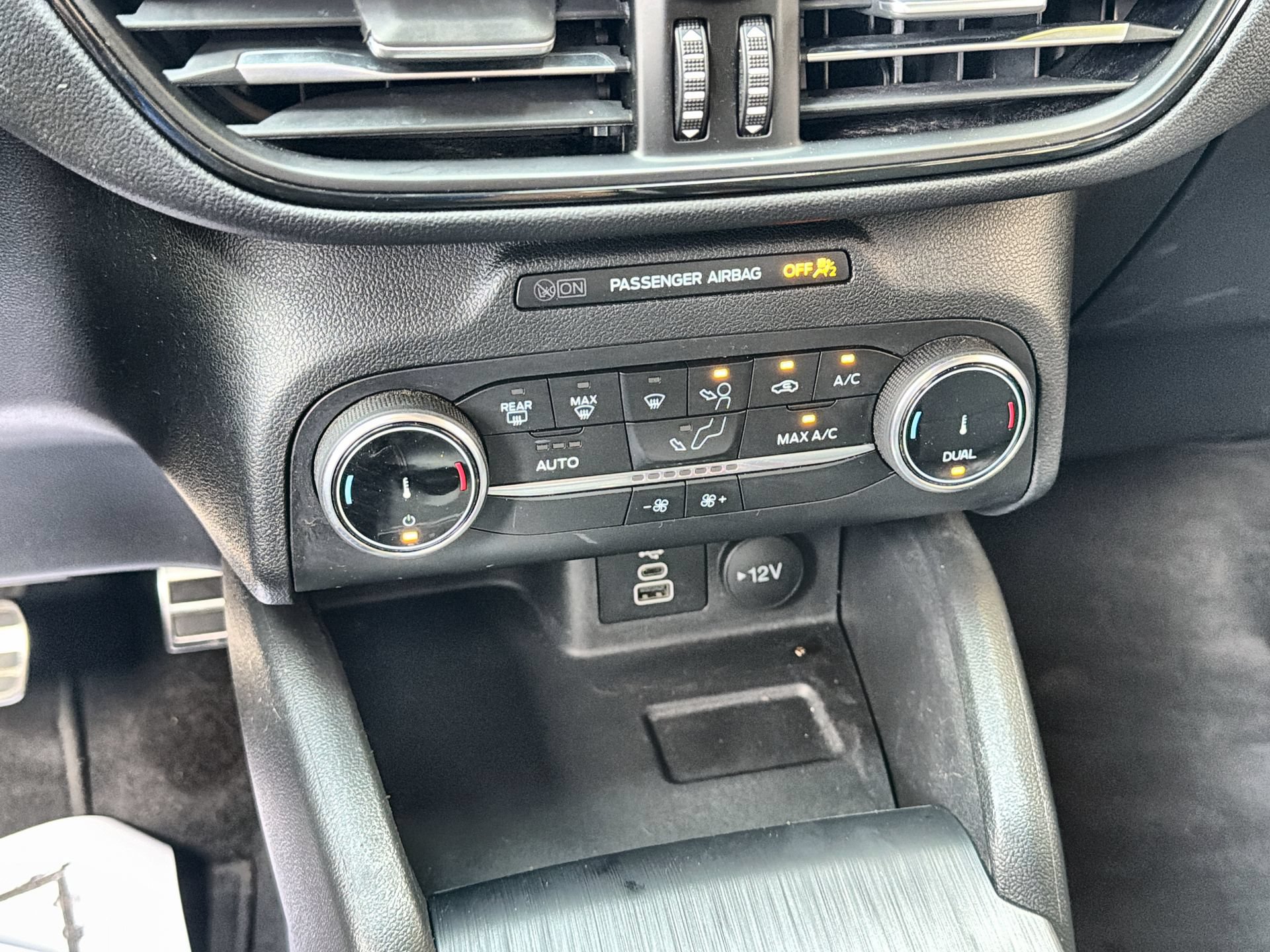 Certified 2024 Ford Escape ST-Line FWD image 18
