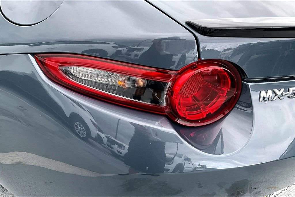 Used 2021 MAZDA MX-5 Miata RF Grand Touring RWD image 32