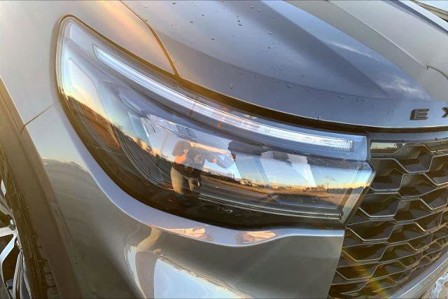 Certified 2025 Ford Explorer ST-Line image 27