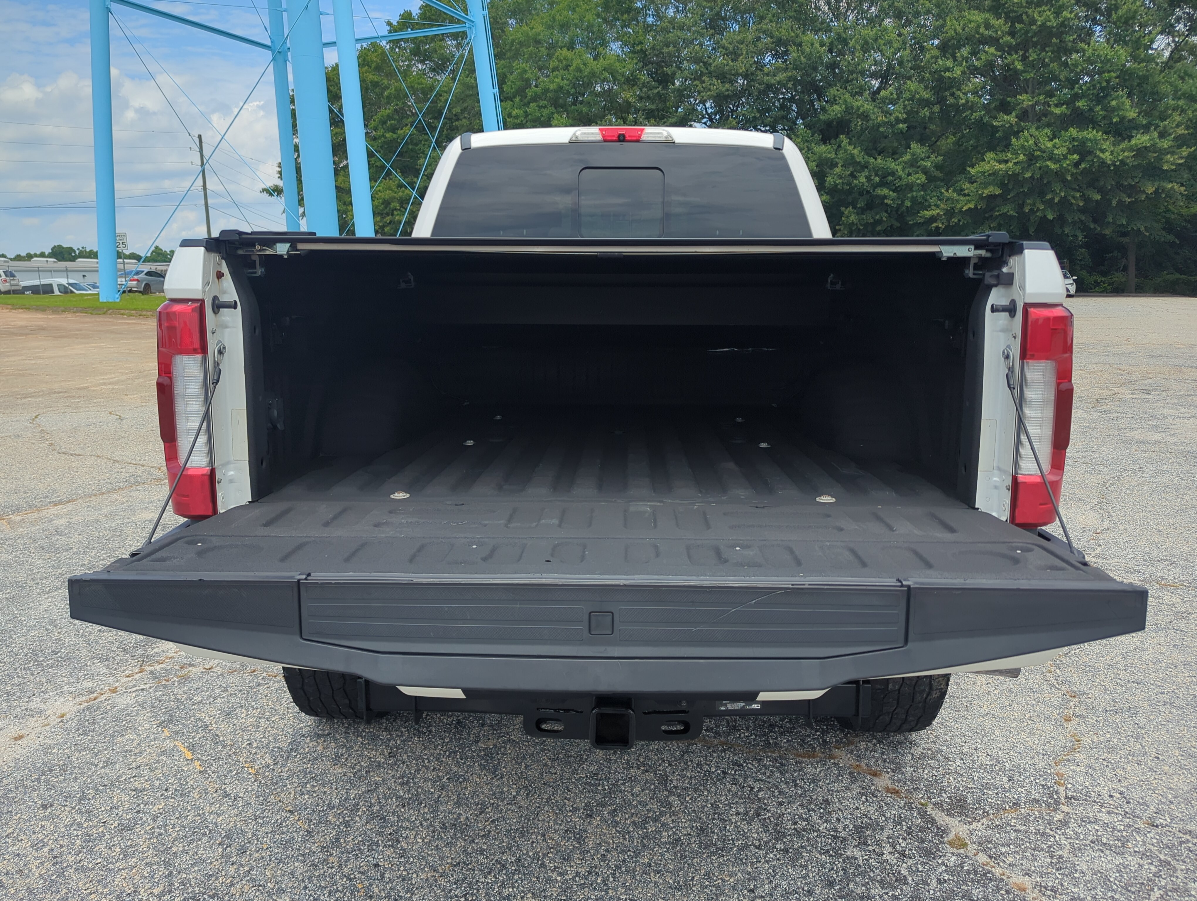 Certified 2019 Ford F250 Limited AWD/4WD image 11