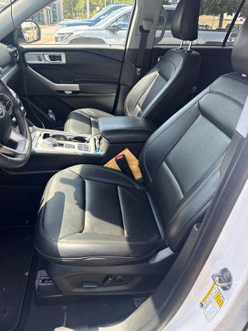 Certified 2023 Ford Explorer XLT w/ Equipment Group 202A RWD image 10