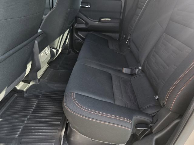 Used 2022 Nissan Frontier Pro-X image 10