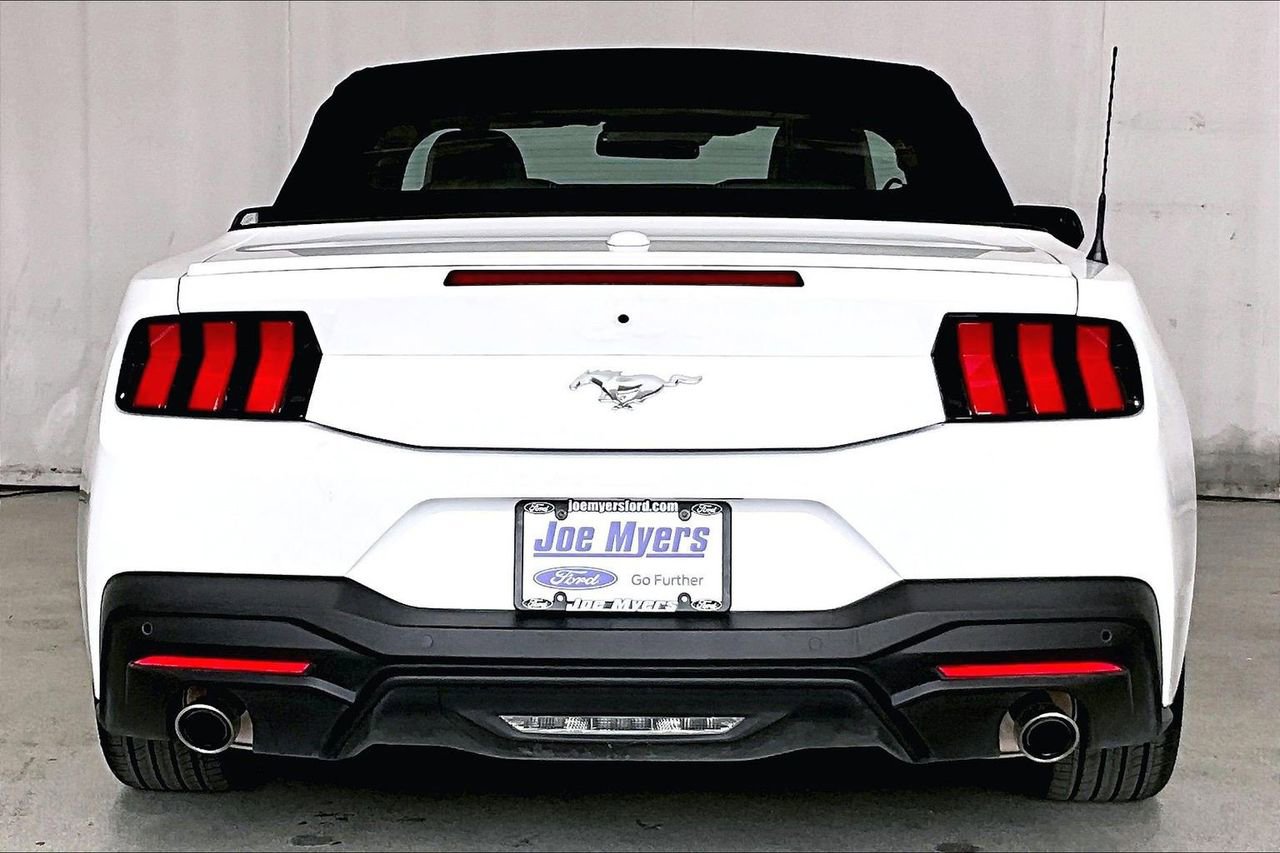 Certified 2025 Ford Mustang Premium image 3