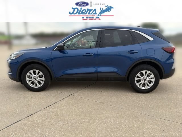 Certified 2023 Ford Escape Active AWD/4WD image 2