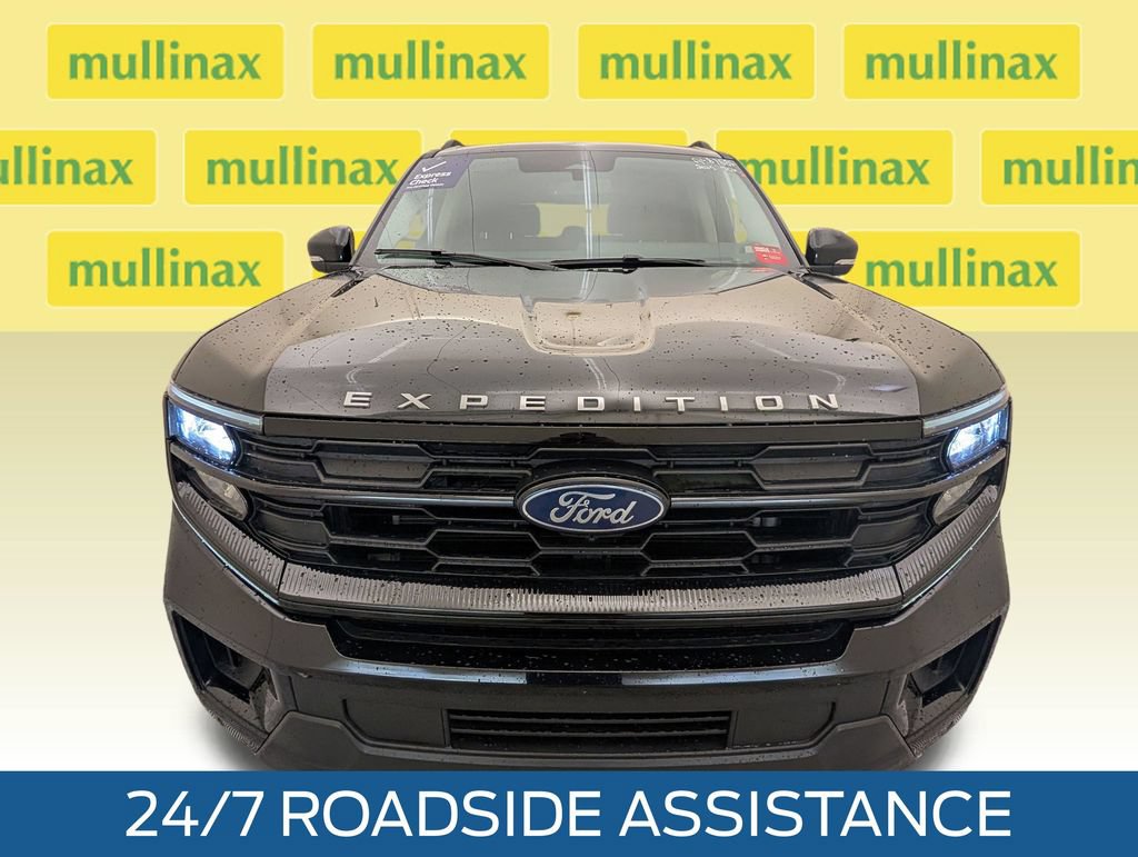 Certified 2025 Ford Expedition Active RWD image 15