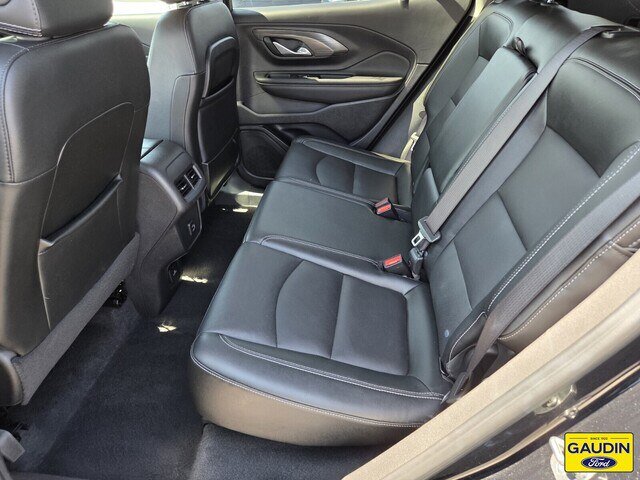 Used 2024 GMC Terrain SLT AWD/4WD image 12