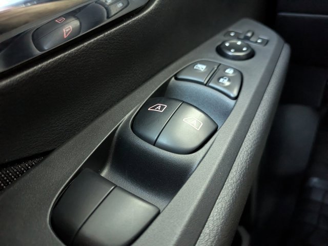 Used 2024 Nissan Kicks SV image 19