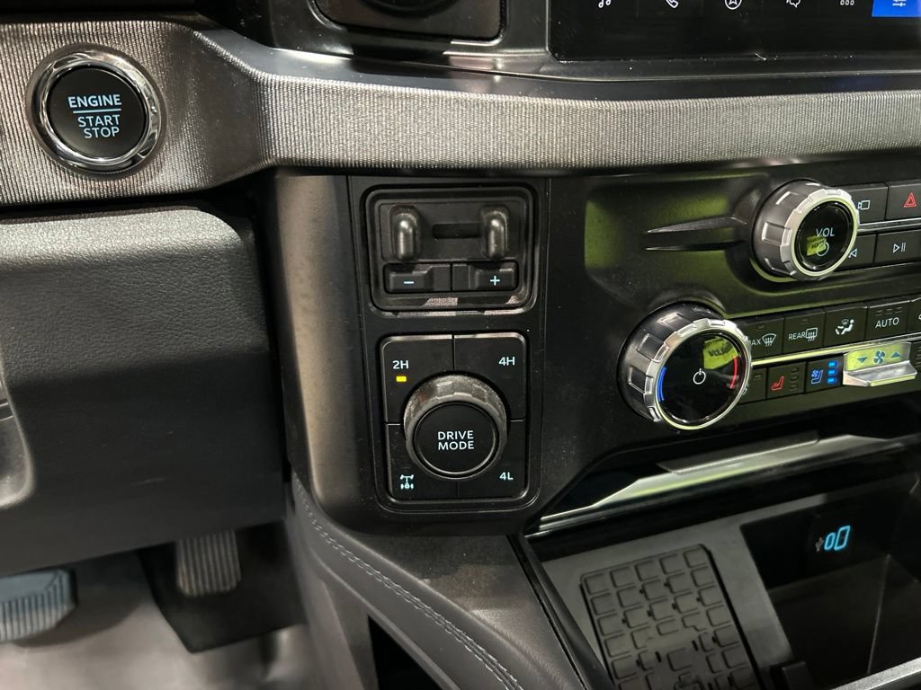 Certified 2026 Ford F350 Platinum AWD/4WD image 22