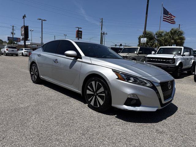 Used 2019 Nissan Altima 2.5 SV FWD image 16
