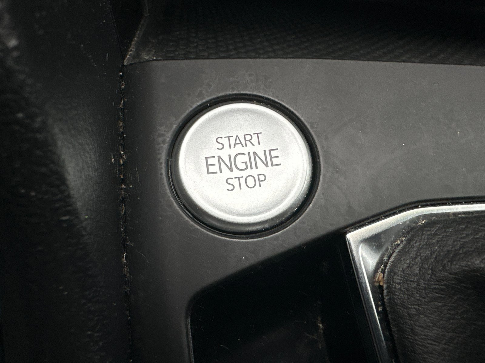 Used 2022 Volkswagen Taos S image 22