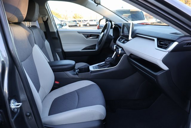 Used 2023 Toyota RAV4 XLE image 19