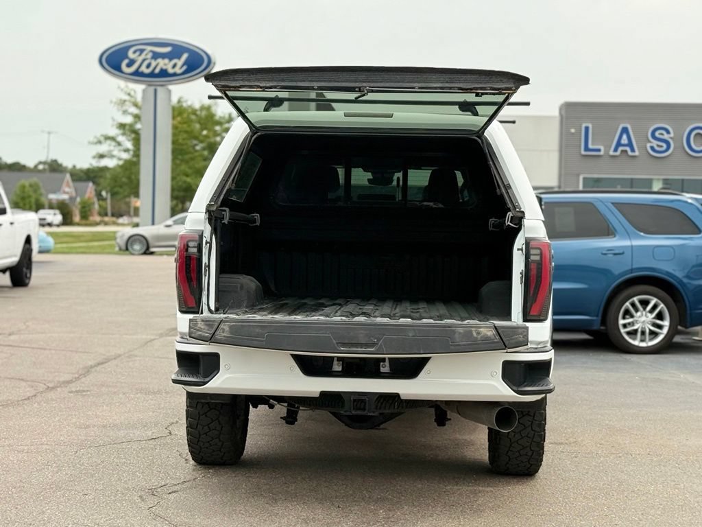 Used 2024 GMC Sierra 2500 AT4 w/ AT4 Premium Plus Package AWD/4WD image 38