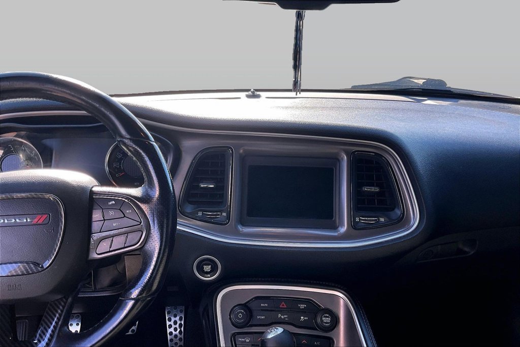 Used 2022 Dodge Challenger R/T RWD image 6