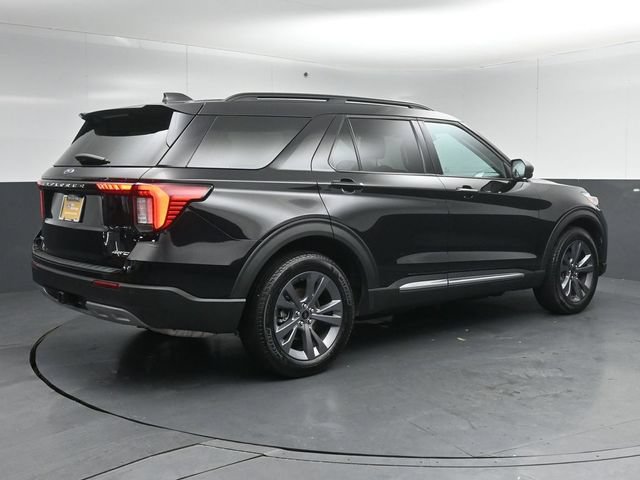 Certified 2025 Ford Explorer Active w/ Active Comfort Package AWD/4WD image 7