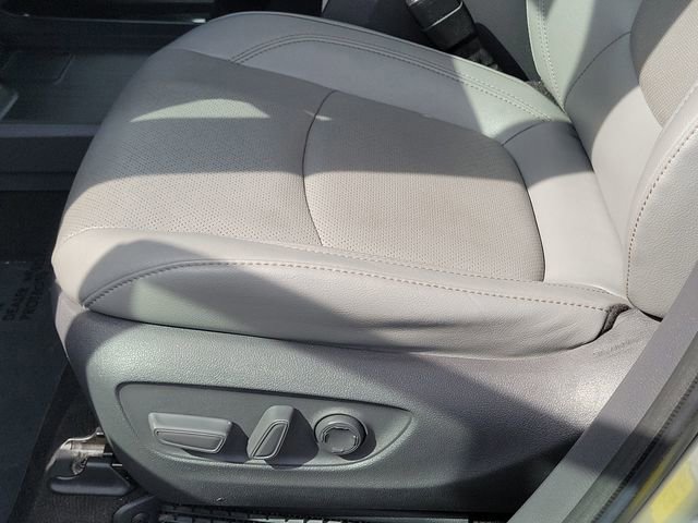 Used 2021 Toyota Sienna Limited FWD image 19