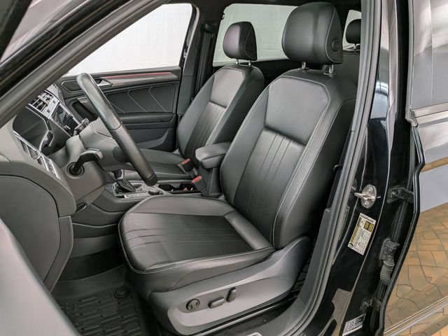 Used 2024 Volkswagen Tiguan SE R-Line w/ MDO Package, Two-Row AWD/4WD image 11