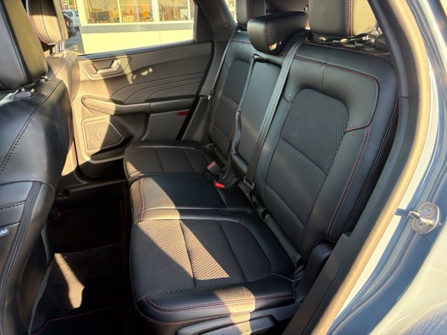 Certified 2023 Ford Escape ST-Line Elite AWD/4WD image 16