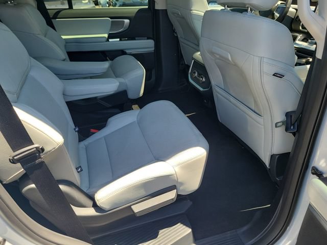 Certified 2025 Ford Expedition Platinum AWD/4WD image 22