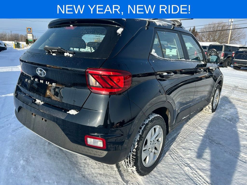 Used 2020 Hyundai Venue SEL image 6