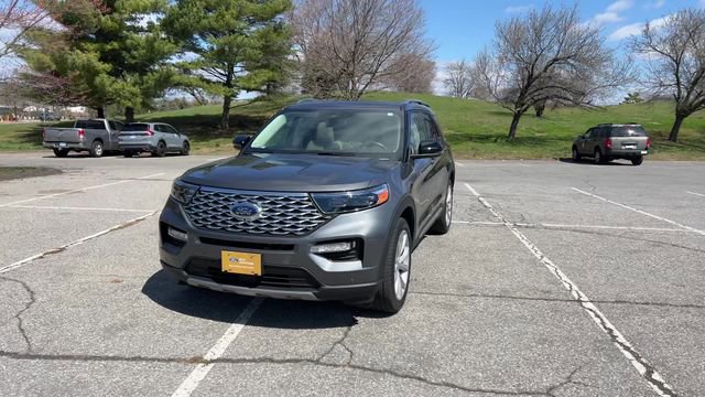 Certified 2023 Ford Explorer Platinum w/ Technology Package image 3