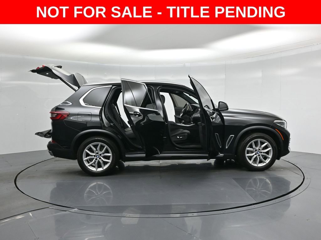 Used 2021 BMW X5 sDrive40i w/ Convenience Package image 3