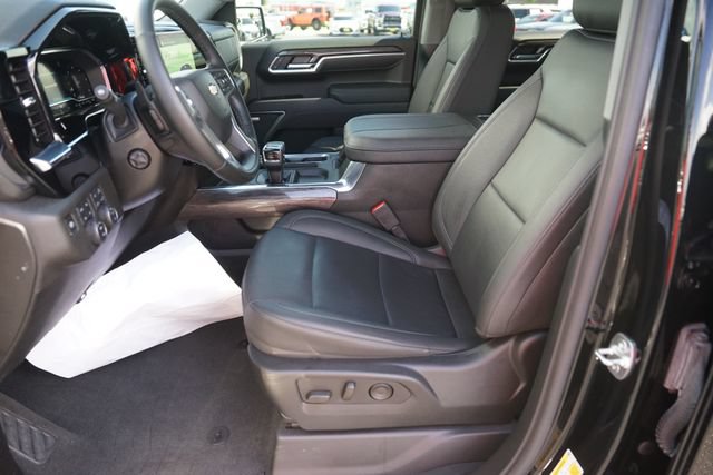 Used 2025 Chevrolet Silverado 1500 LTZ w/ LTZ Premium Texas Edition AWD/4WD image 9