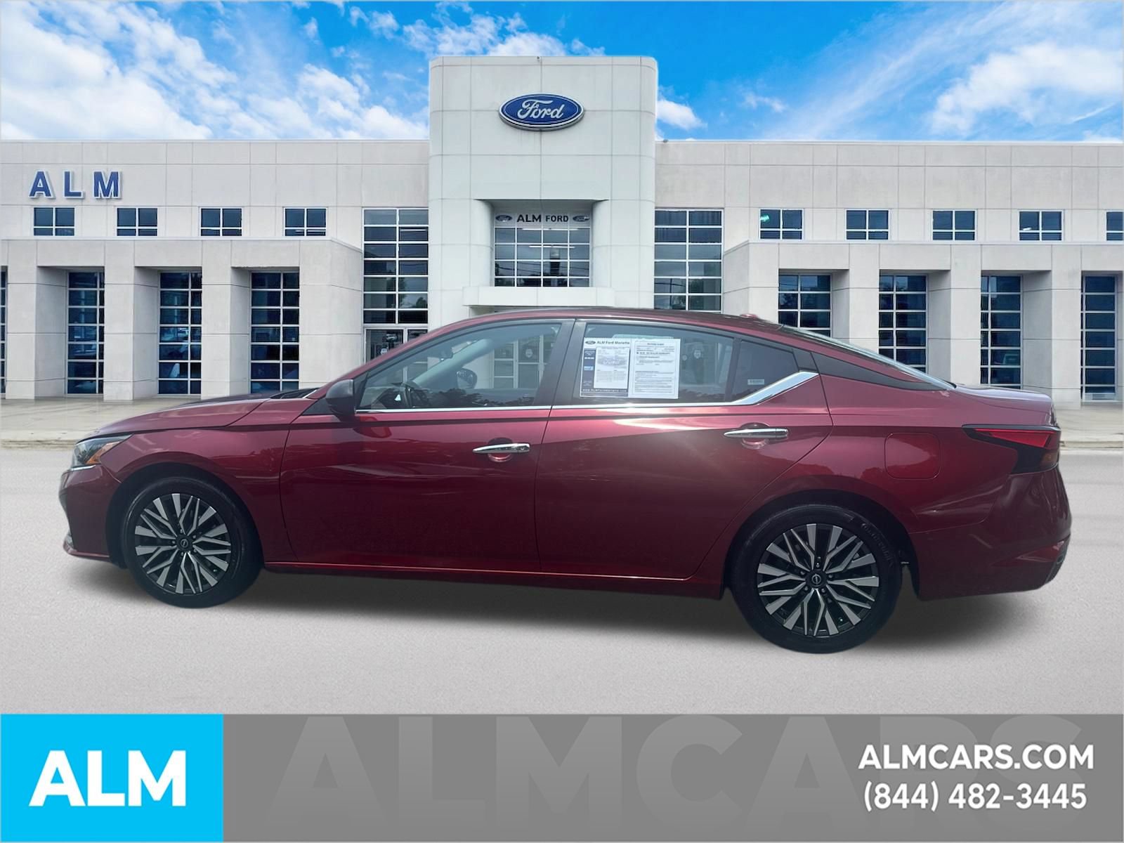 Used 2024 Nissan Altima 2.5 SV FWD image 9