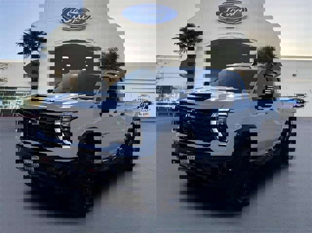 Used 2025 Chevrolet Silverado 2500 ZR2 image 7