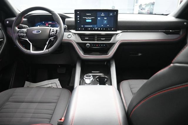Certified 2025 Ford Explorer ST-Line AWD/4WD image 23