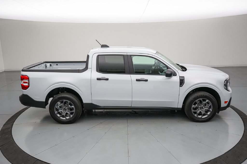 Certified 2026 Ford Maverick XLT AWD/4WD image 3