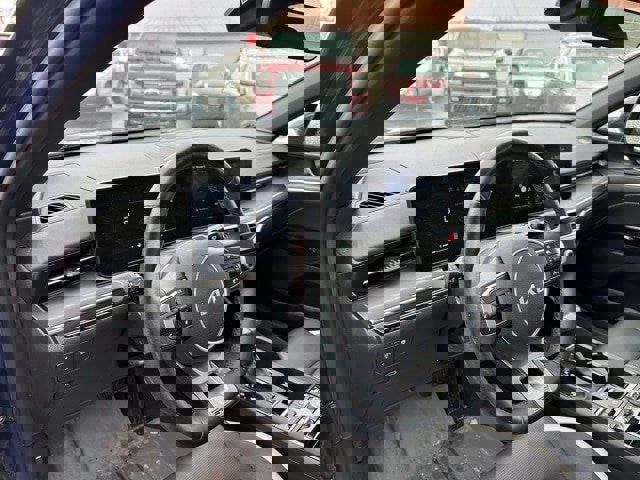 Used 2025 Kia K5 GT-Line w/ GT-Line Premium Package image 17