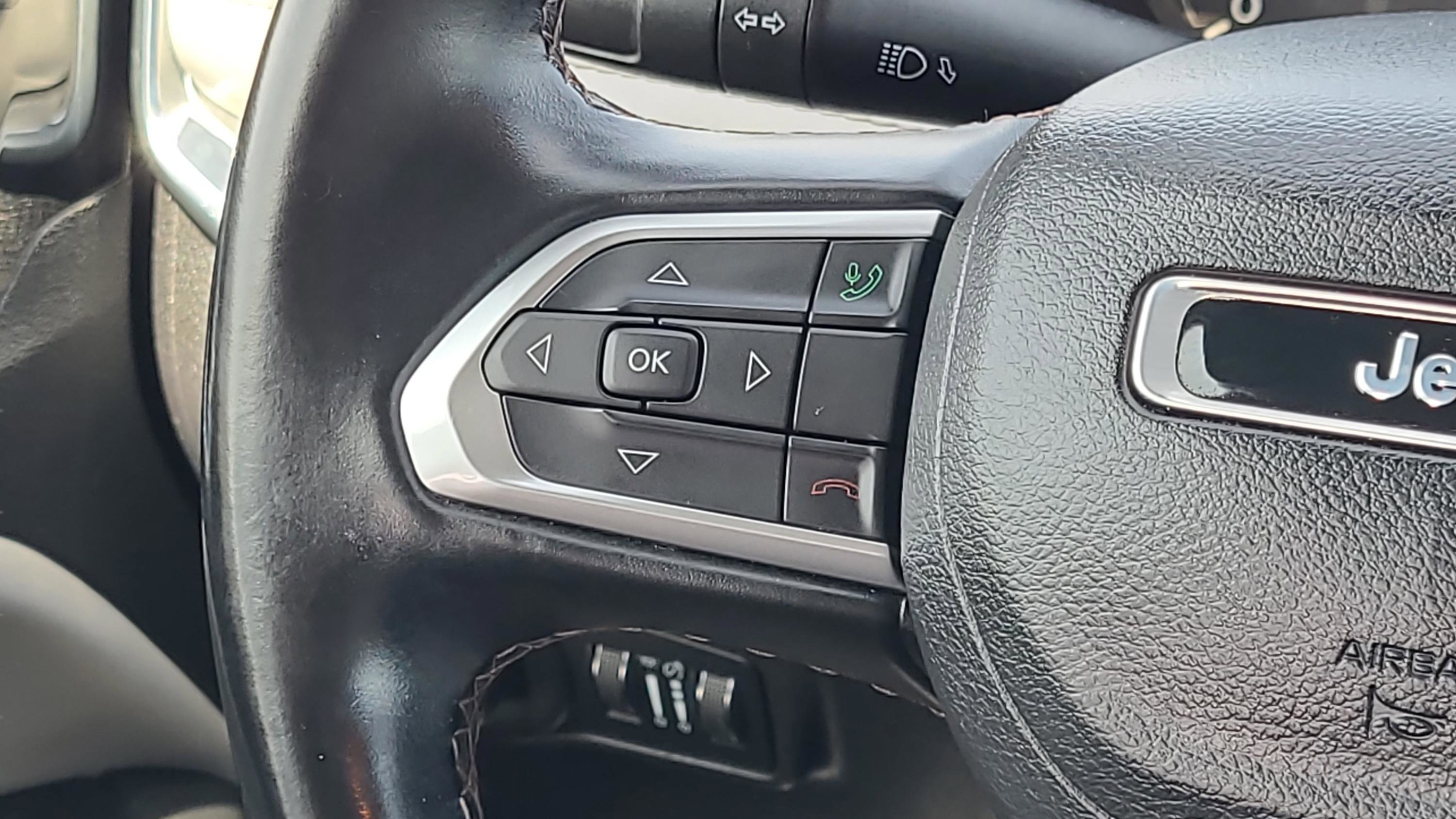 Used 2022 Jeep Compass Limited AWD/4WD image 14