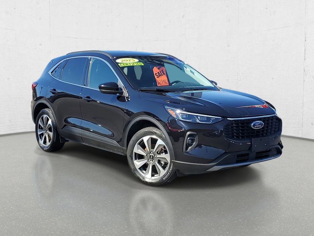 Certified 2025 Ford Escape Platinum AWD/4WD image 2