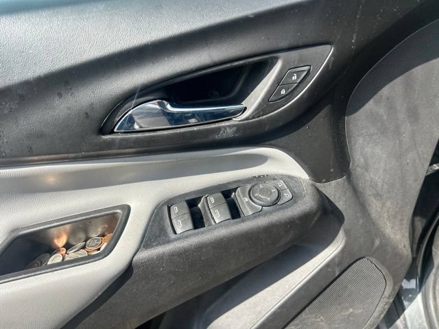 Used 2019 Chevrolet Equinox LS FWD image 22