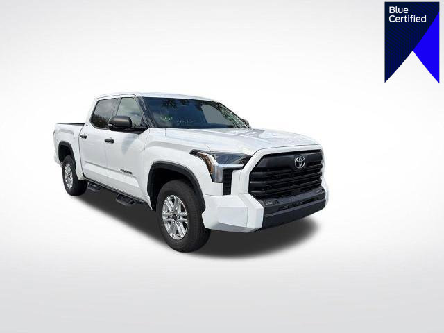 Used 2022 Toyota Tundra SR5 w/ SR5 Convenience Package image 1
