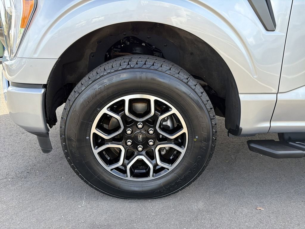 Certified 2022 Ford F150 XLT w/ Equipment Group 302A High image 31