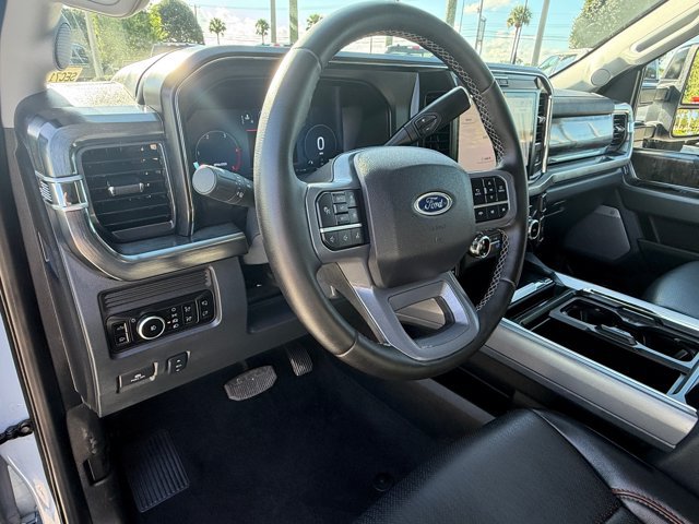 Certified 2025 Ford F250 Lariat w/ Lariat Ultimate Package AWD/4WD image 18