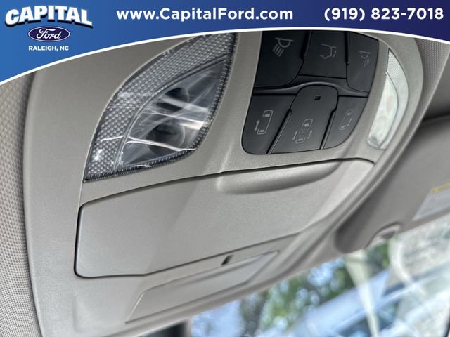Used 2024 Chrysler Pacifica Touring-L FWD image 31