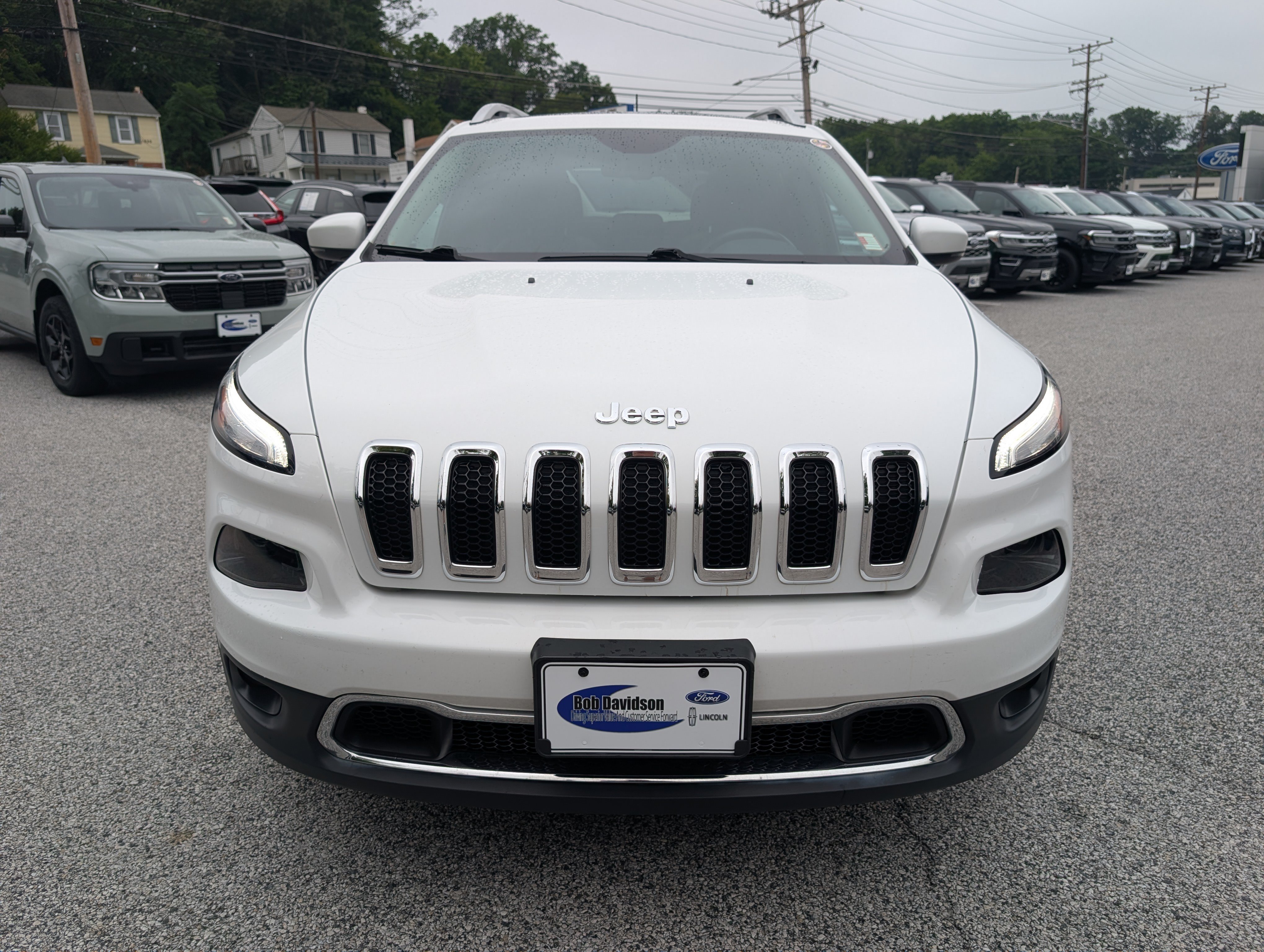 Used 2017 Jeep Cherokee Limited AWD/4WD image 10