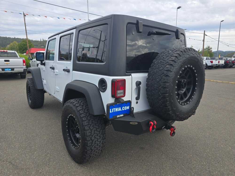 Used 2017 Jeep Wrangler Unlimited Sport w/ Quick Order Package 24S AWD/4WD image 3