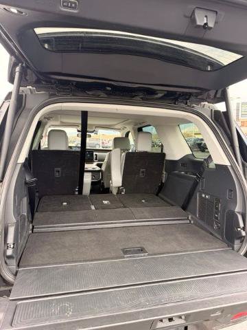 Certified 2025 Ford Expedition Active AWD/4WD image 13