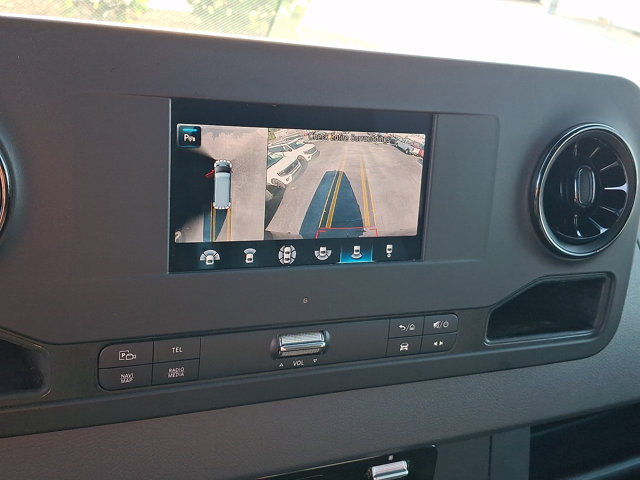 Used 2020 Mercedes-Benz Sprinter 2500 image 19