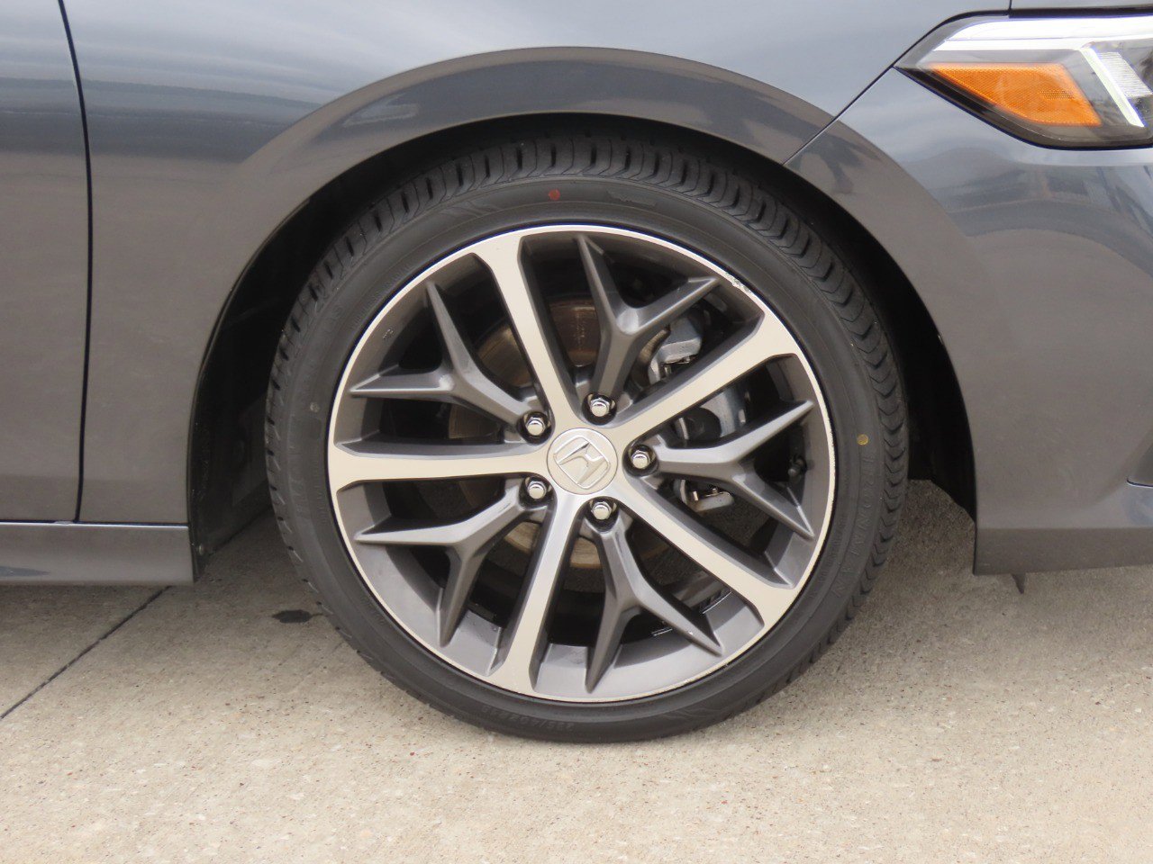 Used 2023 Honda Civic Touring image 9