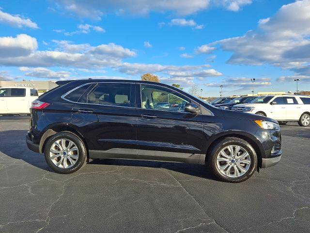 Certified 2022 Ford Edge Titanium image 7