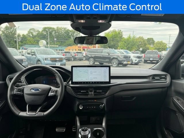 Certified 2023 Ford Escape ST-Line w/ Tech Pack #1 AWD/4WD image 3