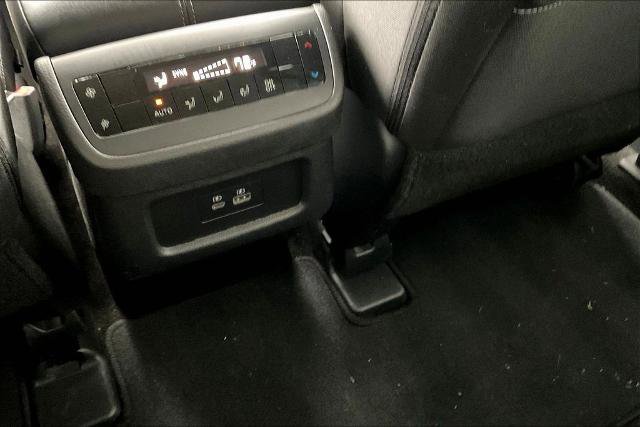Used 2025 Nissan Pathfinder SV FWD image 10