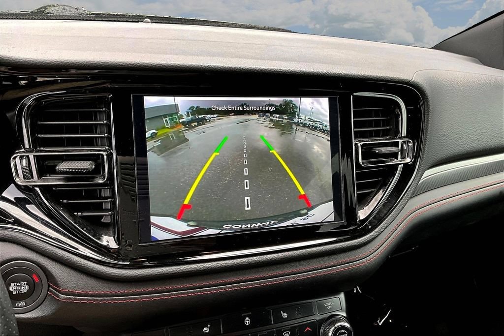 Used 2025 Dodge Durango GT AWD/4WD image 16