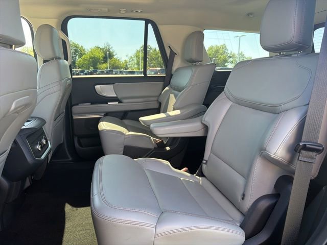 Certified 2025 Ford Expedition Active AWD/4WD image 23